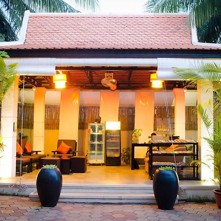 Check Inn Siem Reap Exterior photo